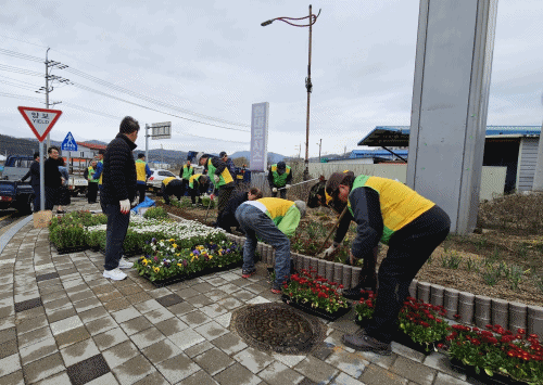 http://cbnews.mireene.co.kr/data/editor/2404/c5b2ab25d150eea03d880af8e1844c58_1712201498_0811.gif